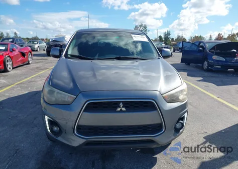 2015 Mitsubishi Outlander Sport Se z USA, uszkodzony, nr VIN 4A4AP4AUXFE034296